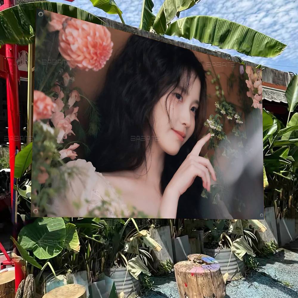 Korean singer IUs Advanced Pri - Commercial Printing Companies Usa recension och pris